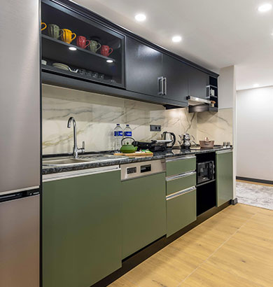 Deluxe 3-Bedroom Apartment